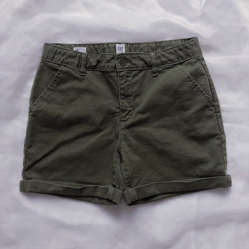 Gap Khaki Green Shorts